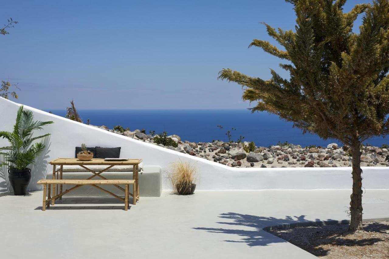 Villa Grand Luna di Miele con Vasca Idromassaggio e Vista Caldera
